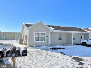 26 PACIFIC AVENUE, MILROY, PA 17063