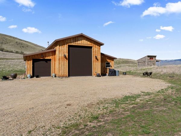 2 Brook Ln, Horseshoe Bend, ID 83629