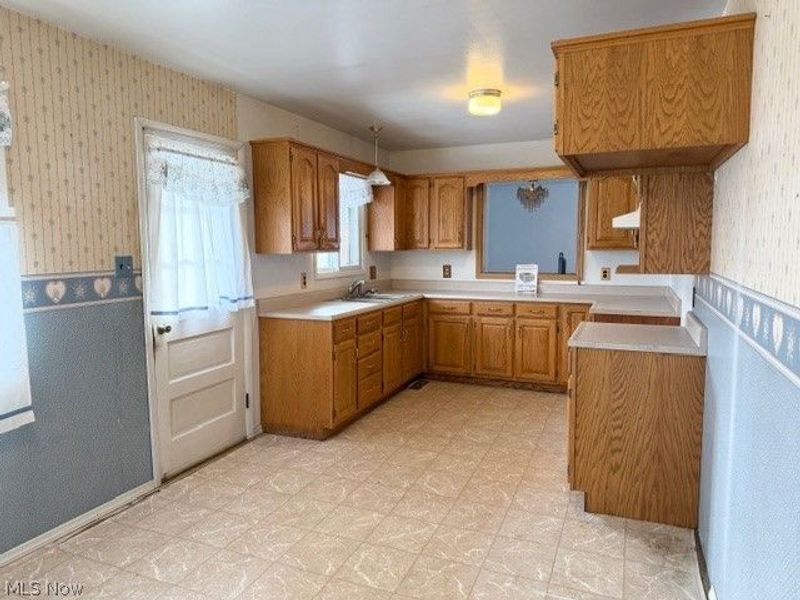 71571 main Street, Saint Clairsville, OH 43950 Photo 3