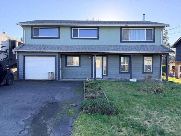 2365 Catala Pl, Port McNeill, BC V0N 2R0