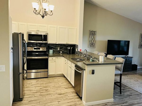 41120 Woodhaven Drive E, Palm Desert, CA 92211