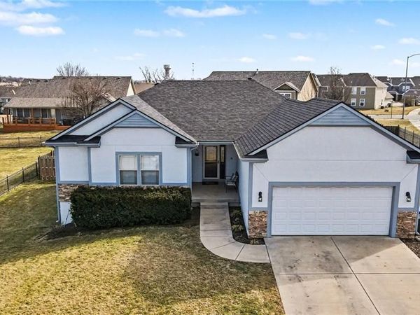 16019 Cedar Street, Basehor, KS 66007
