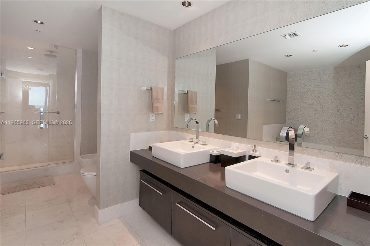 17121 Collins Ave , Unit 1707, Sunny Isles Beach, FL 33160 Photo