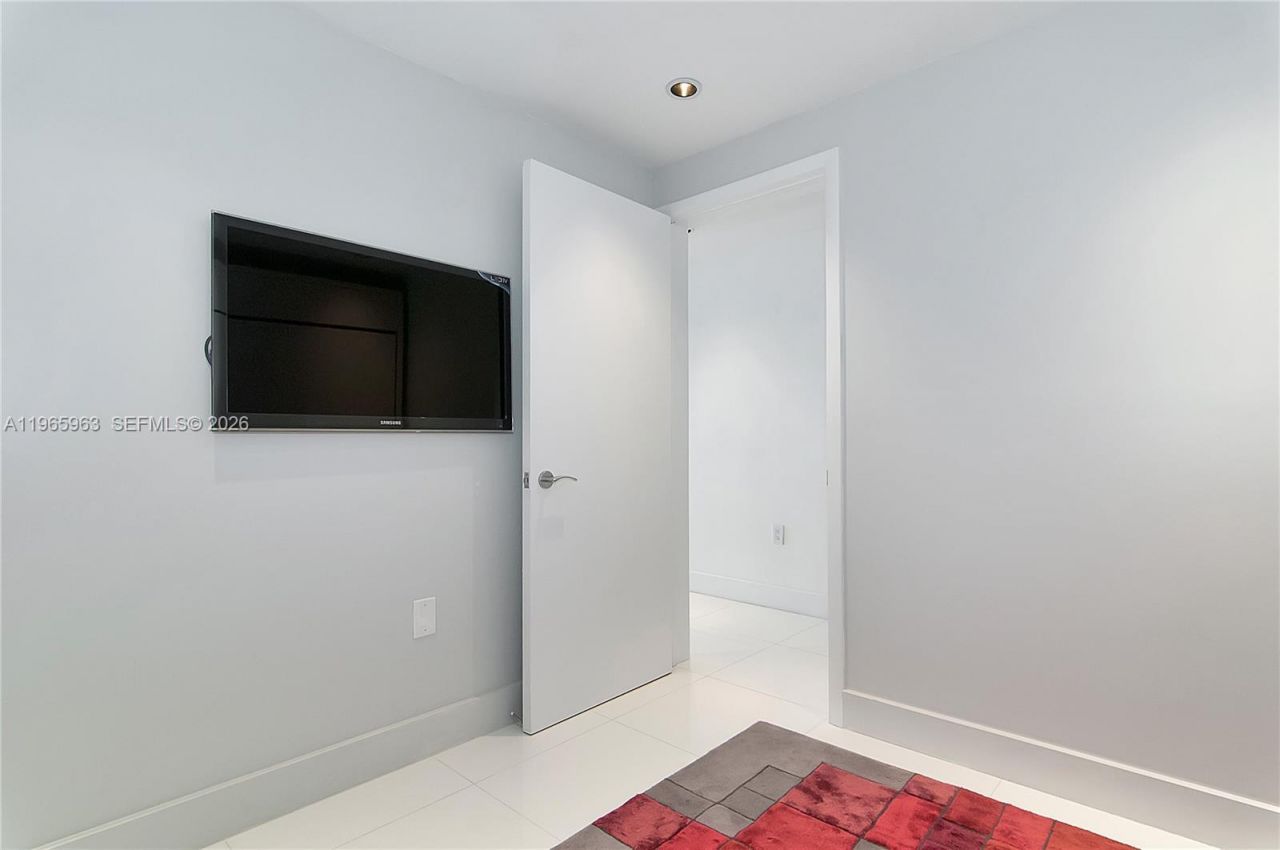 17121 Collins Ave , Unit 1707, Sunny Isles Beach, FL 33160 Photo