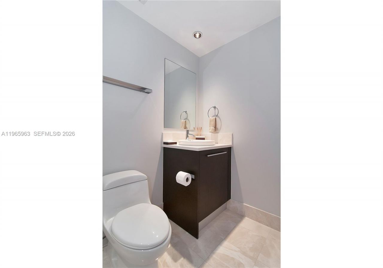 17121 Collins Ave , Unit 1707, Sunny Isles Beach, FL 33160 Photo