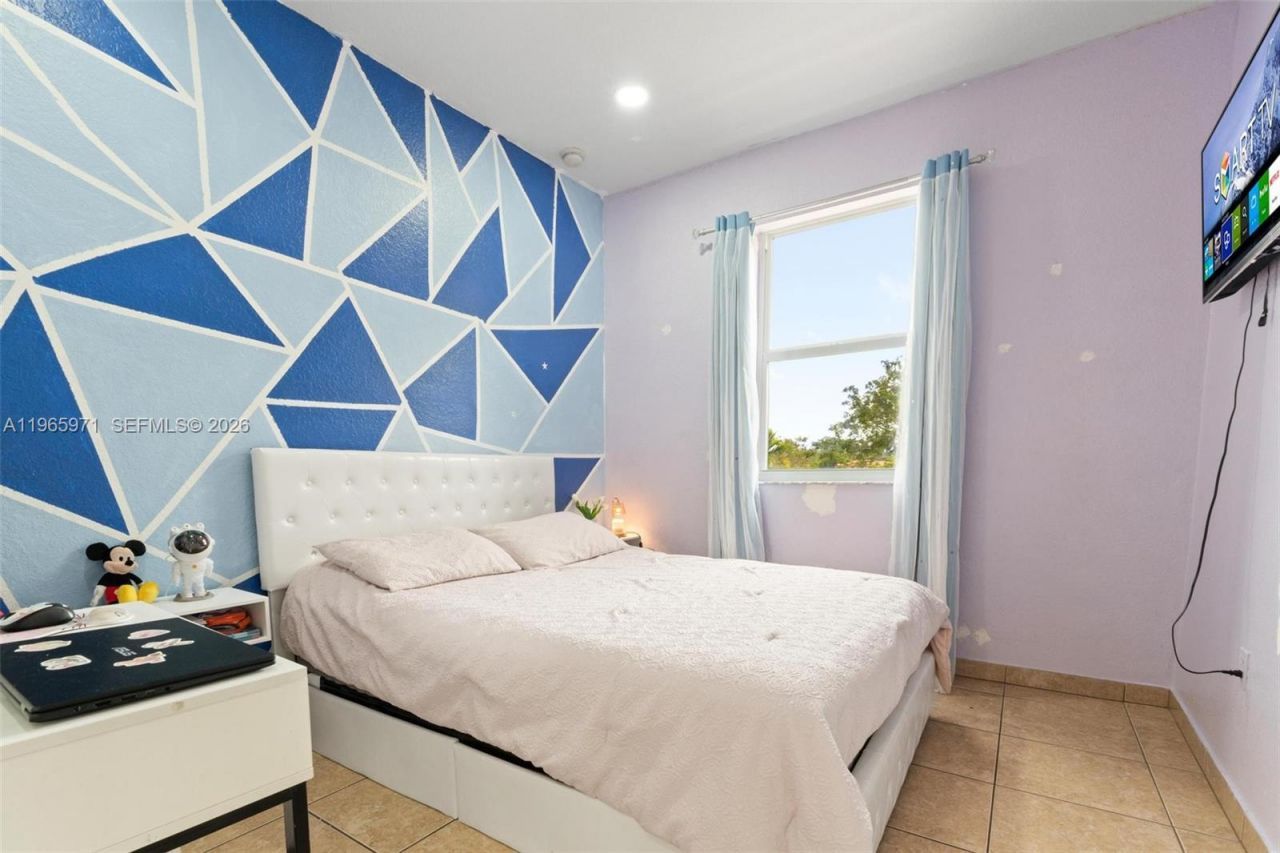 2328 NE 37th Ter , Homestead, FL 33033 Photo