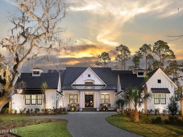 521 Airlie Road, Unit Riverrun P, Wilmington, NC 28403