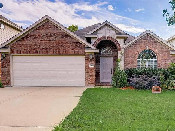 4905 Summer Oaks Lane, Fort Worth, TX 76123