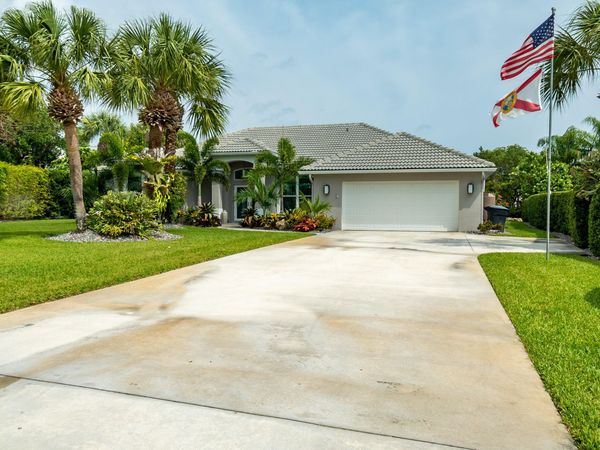 1714 Coconut Drive, Fort Pierce, FL 34949
