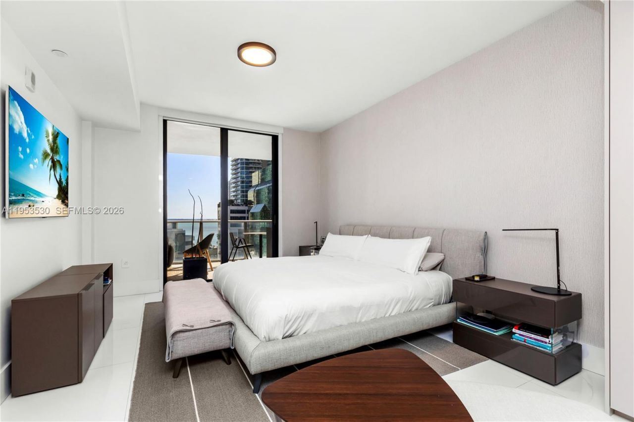 1010 Brickell Ave , Unit 1701, Miami, FL 33131 Photo