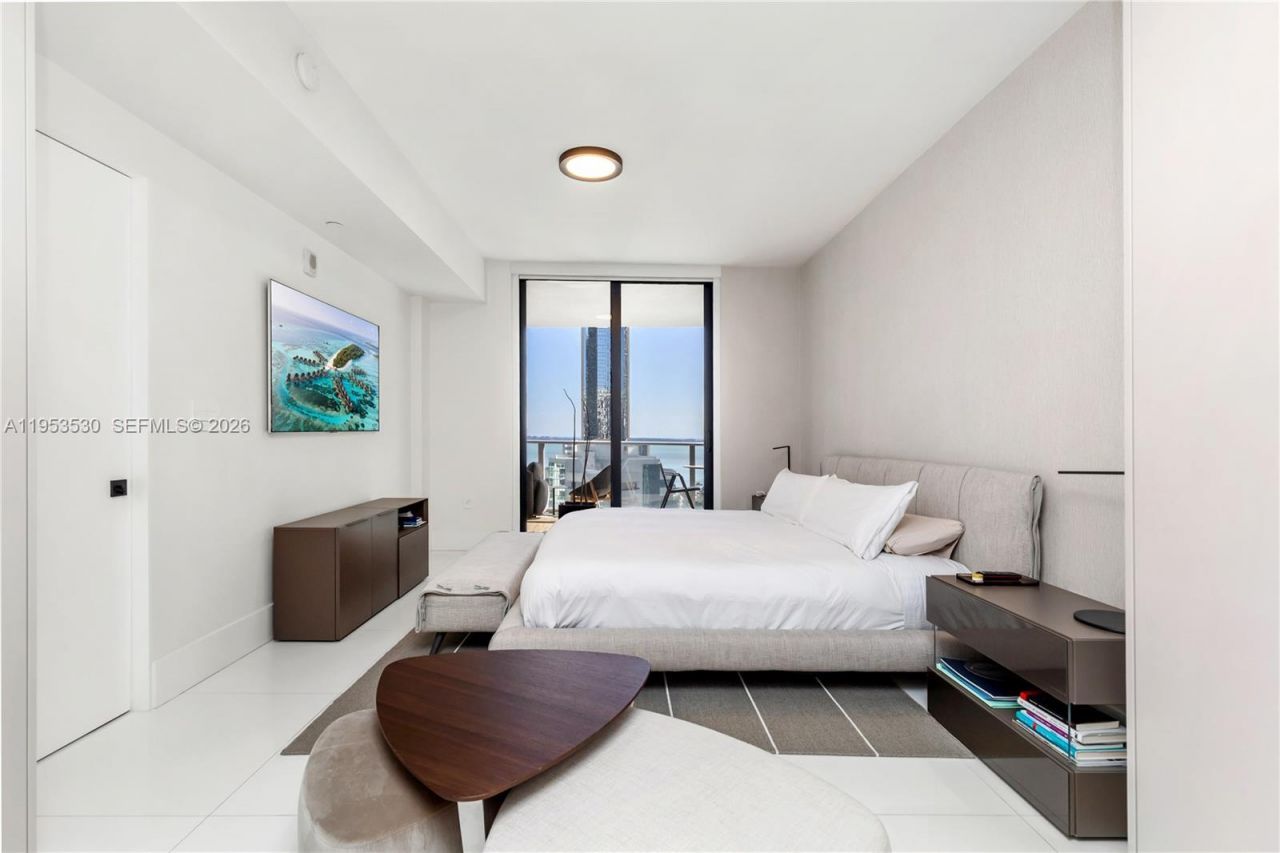 1010 Brickell Ave , Unit 1701, Miami, FL 33131 Photo