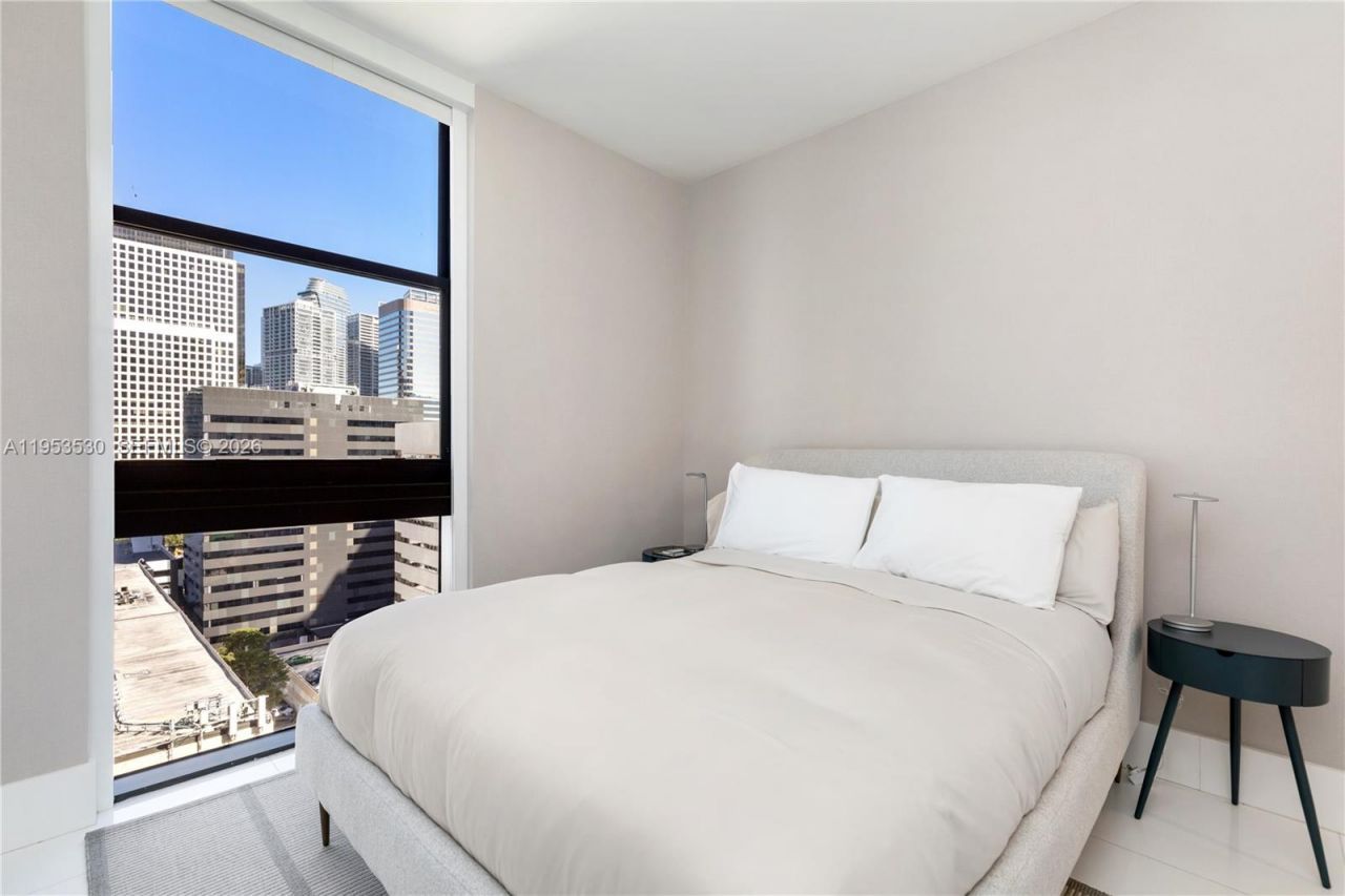 1010 Brickell Ave , Unit 1701, Miami, FL 33131 Photo