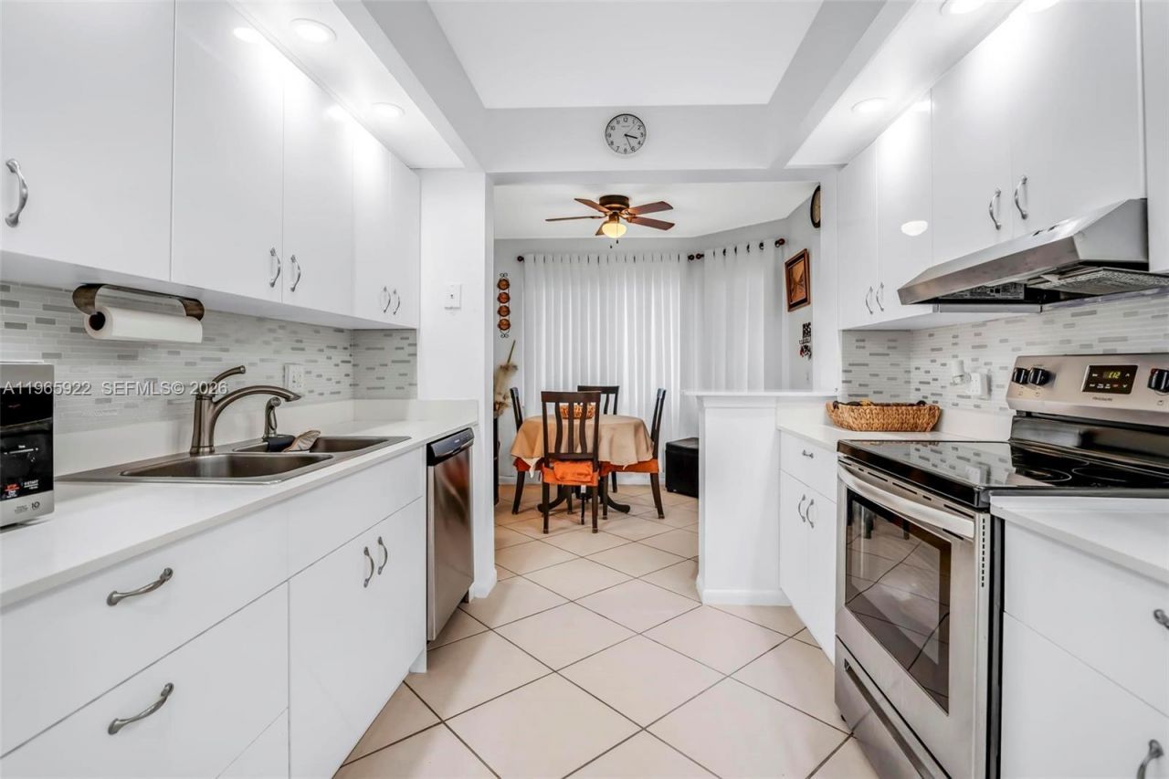 12800 SW 7th Ct , Unit 311G, Pembroke Pines, FL 33027 Photo