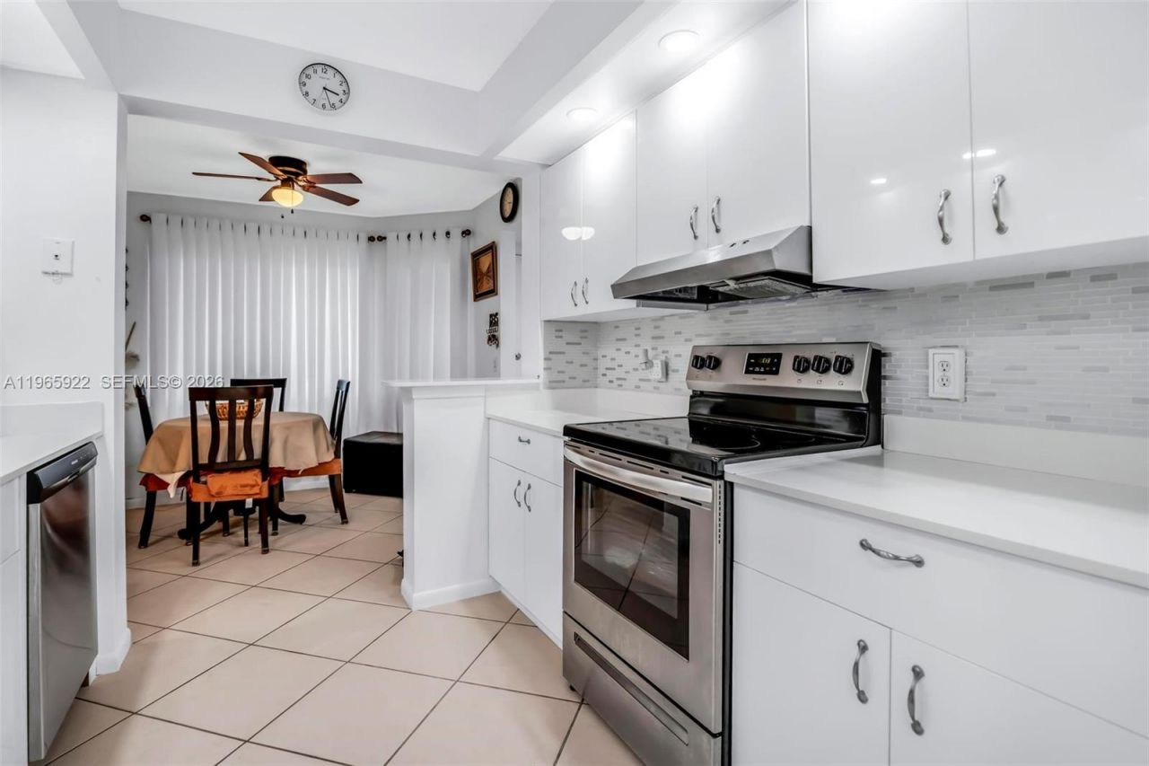 12800 SW 7th Ct , Unit 311G, Pembroke Pines, FL 33027 Photo