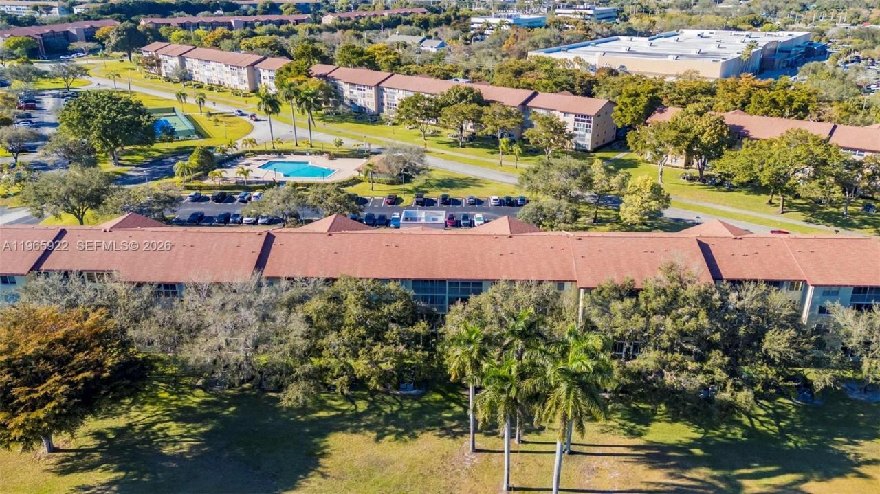 12800 SW 7th Ct , Unit 311G, Pembroke Pines, FL 33027 Photo