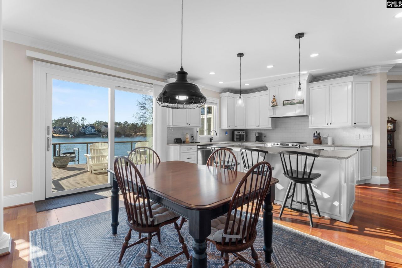 604 Wisteria Key Place  Photo 11