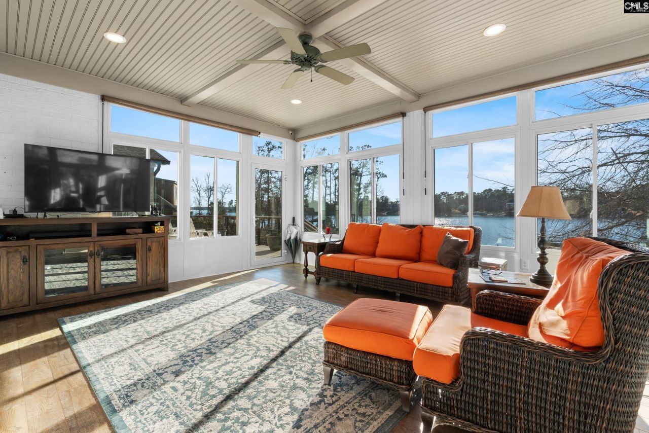 604 Wisteria Key Place  Photo 21