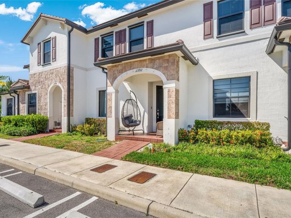 11392 W 34th Way, Hialeah, FL 33018