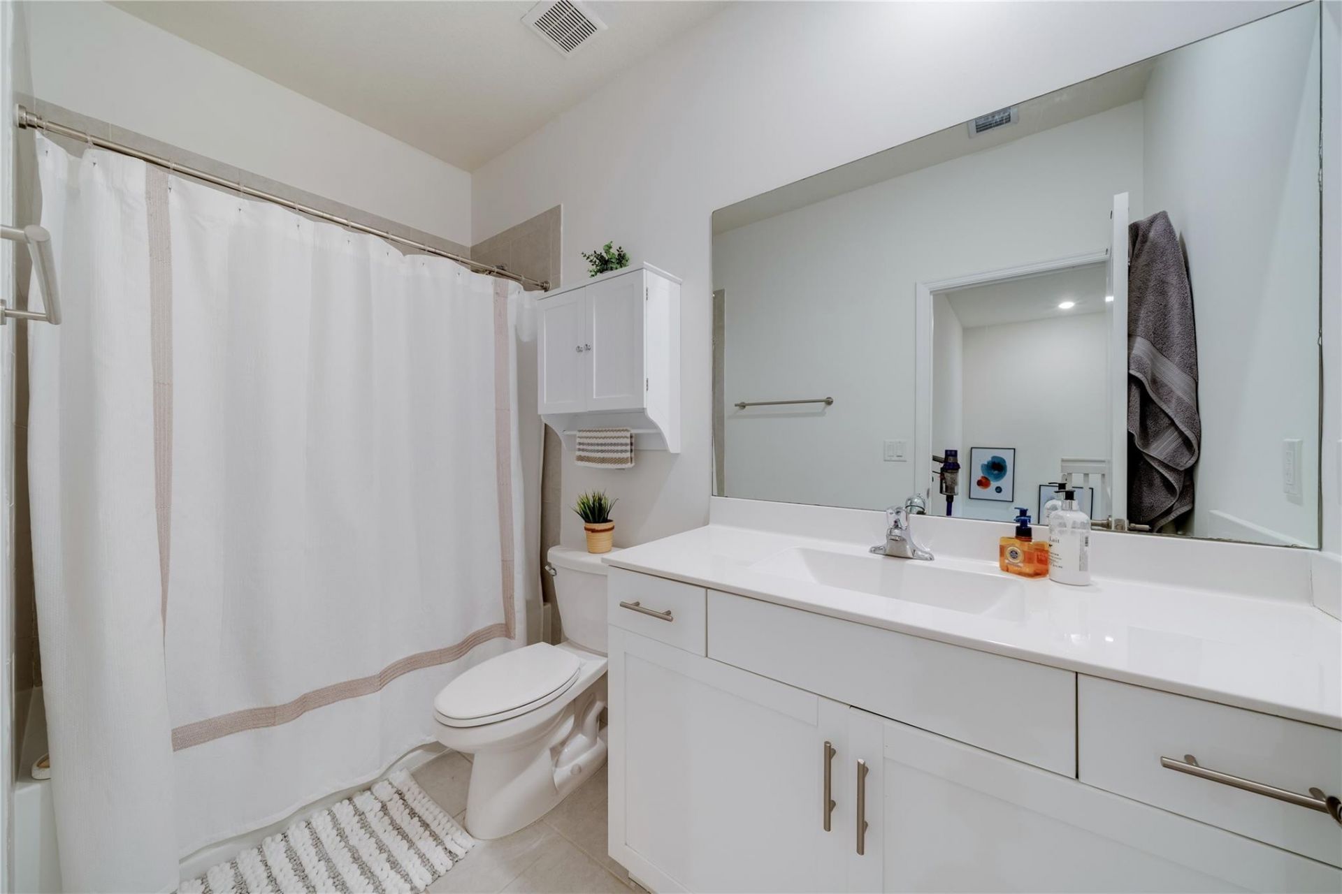 11392 W 34th Way, Hialeah, FL 33018 Photo