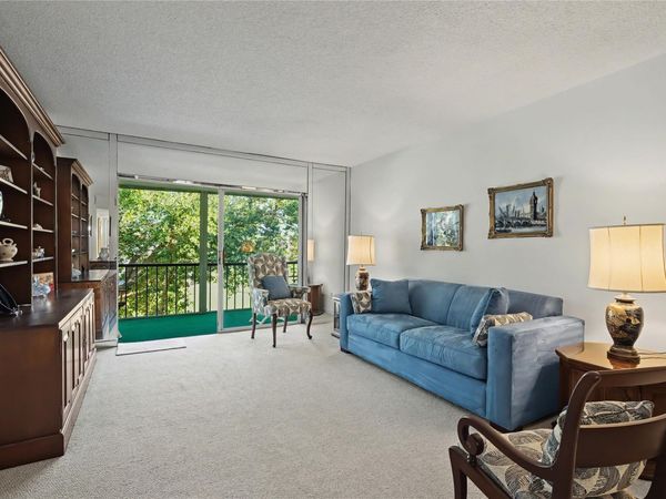 8970 S Hollybrook Boulevard, Unit 308, Pembroke Pines, FL 33025