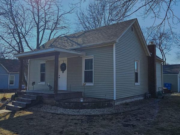 202 1ST Street, Cantrall, IL 62625