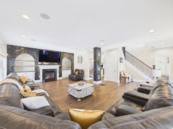 6 Angel Ct, Westport, MA 02790