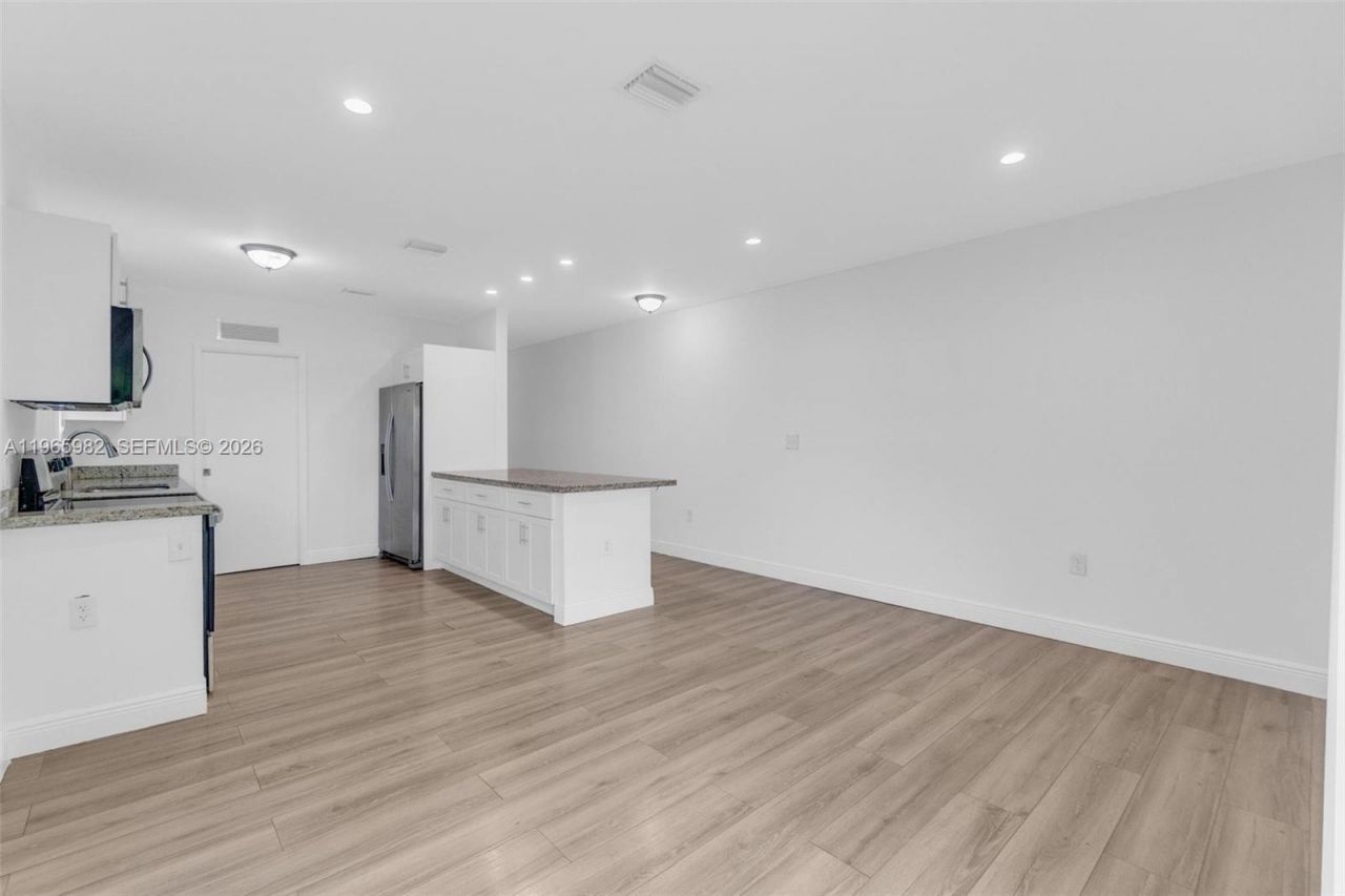 2176 NW 64th St , Unit 2176, Miami, FL 33147 Photo