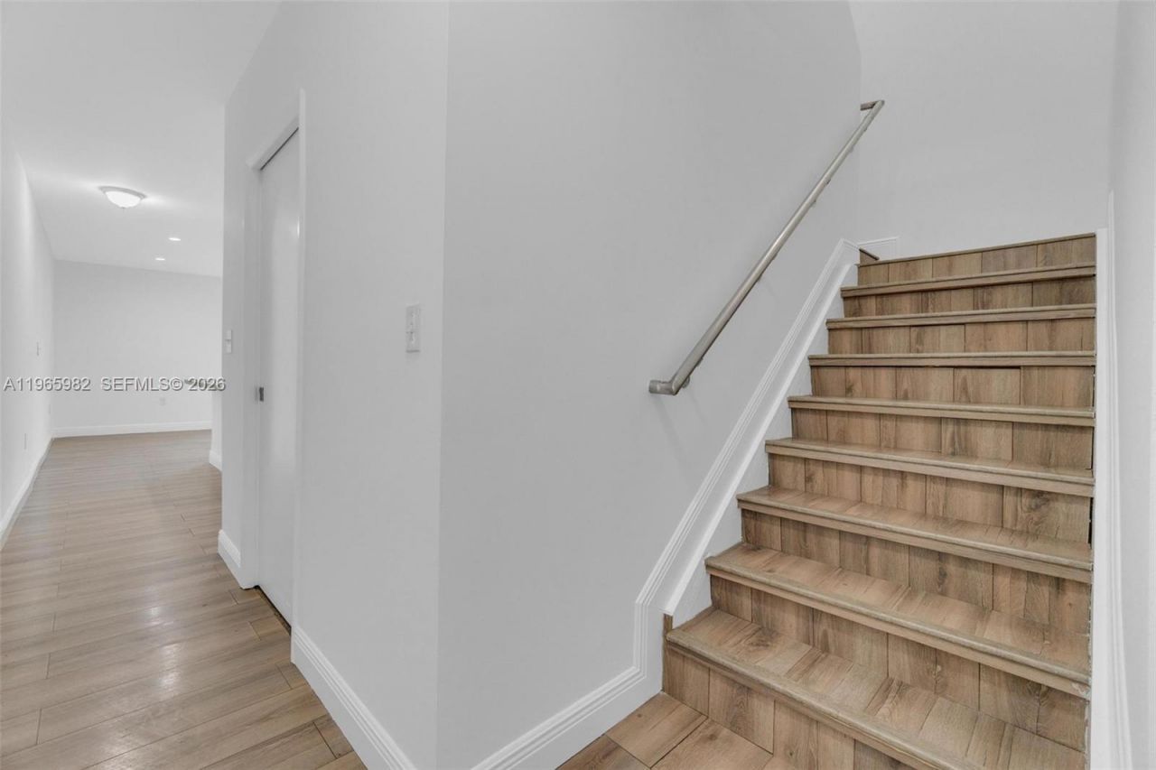 2176 NW 64th St , Unit 2176, Miami, FL 33147 Photo