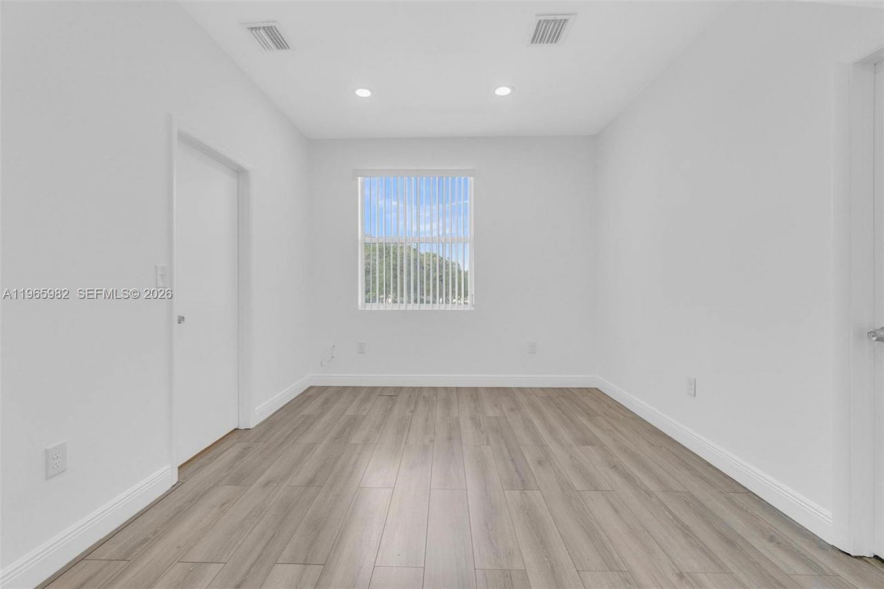 2176 NW 64th St , Unit 2176, Miami, FL 33147 Photo