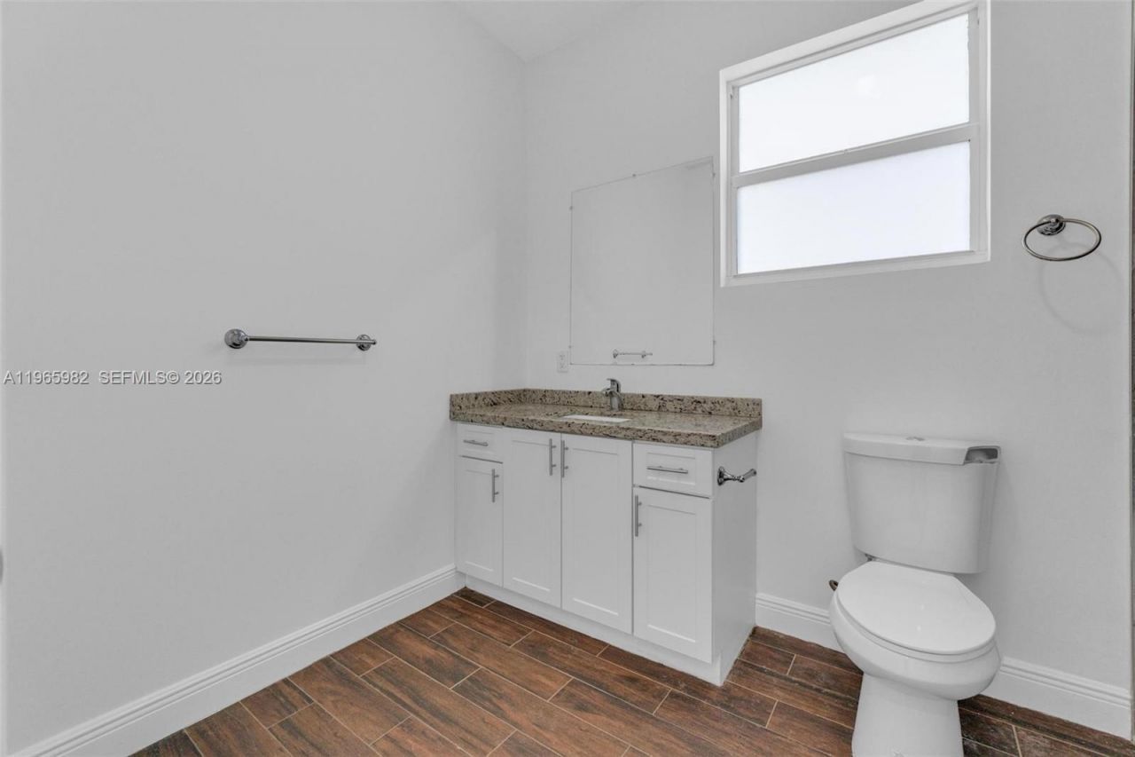 2176 NW 64th St , Unit 2176, Miami, FL 33147 Photo