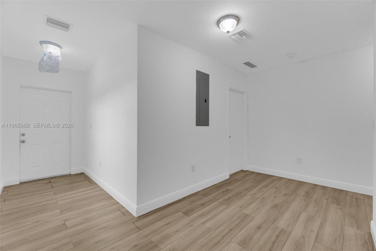 2176 NW 64th St , Unit 2176, Miami, FL 33147 Photo