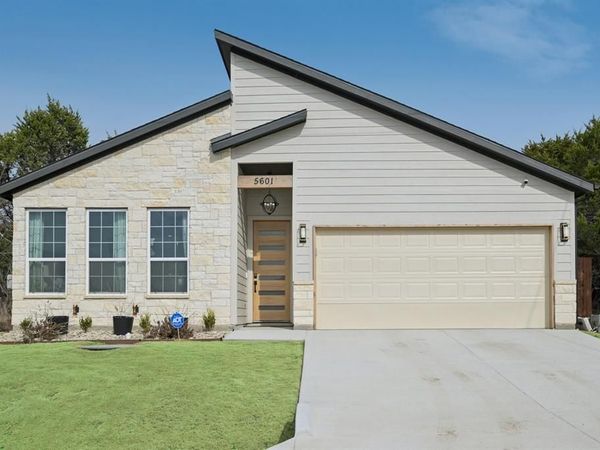5601 San Jacinto Drive, Granbury, TX 76048
