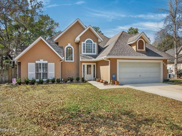 803 Woodglen Drive, Ocean Springs, MS 39564