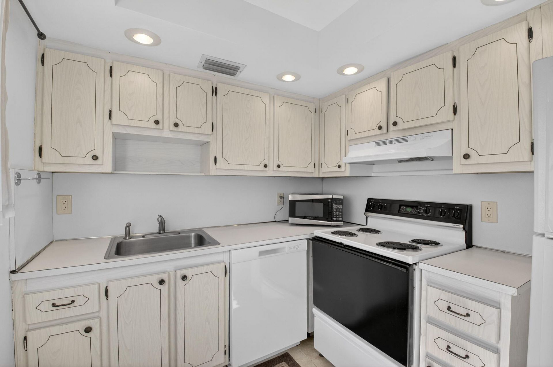 152 Tuscany, Unit C, Delray Beach, FL 33446 Photo