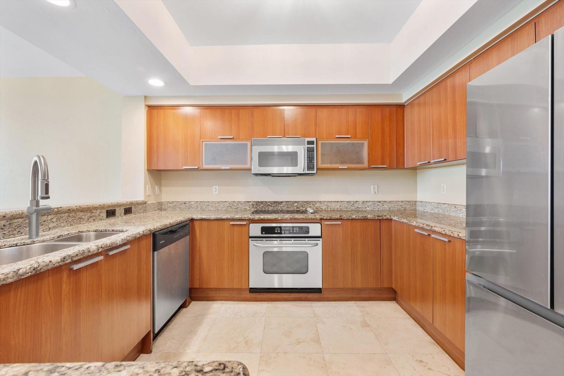 14951 Royal Oaks Lane, Unit 1506, North Miami, FL 33181 Photo