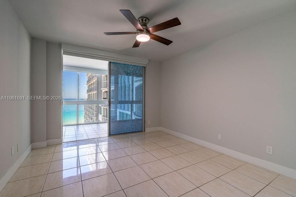 5401 Collins Ave, Unit 919, Miami Beach, FL 33140 Photo