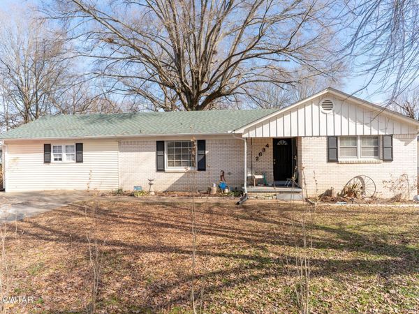 2634 Oakview Drive , Humboldt, TN 38343