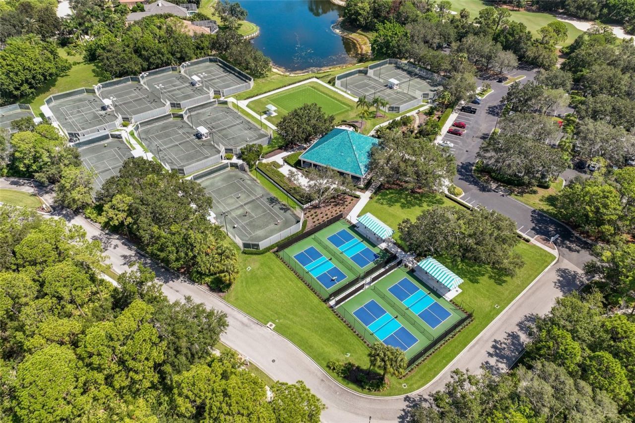 7908 Warwick Gardens Lane, University Park, FL 34201 Photo