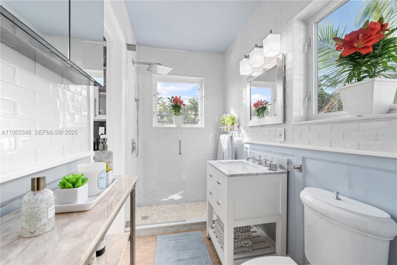 4500 Sheridan Ave, Miami Beach, FL 33140 Photo