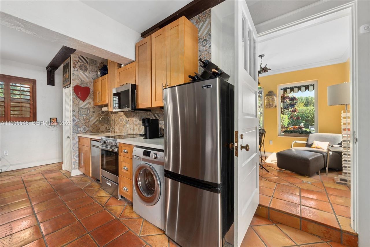 4500 Sheridan Ave, Miami Beach, FL 33140 Photo