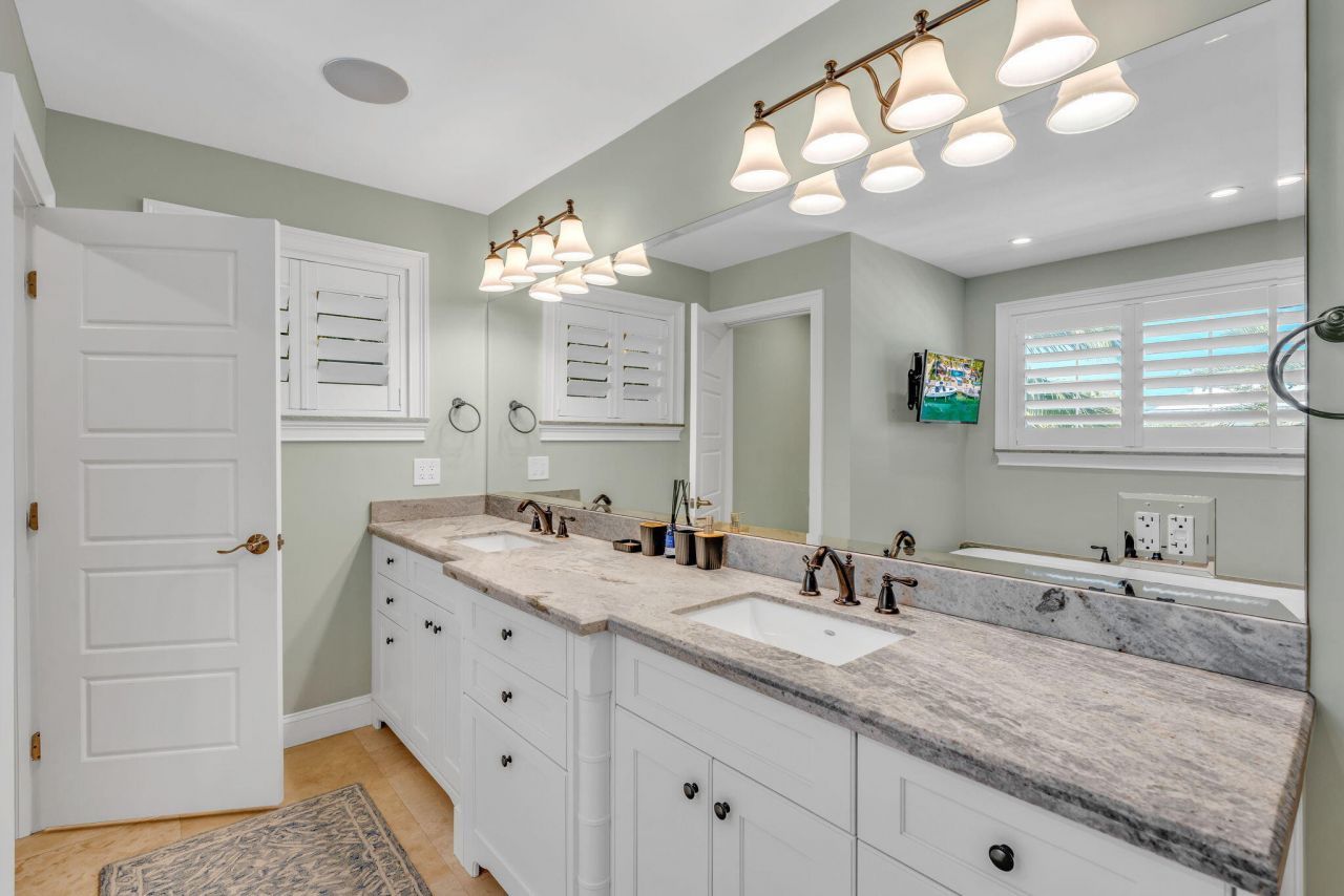 105 Palo De Oro Drive, Islamorada, FL 33036 Photo