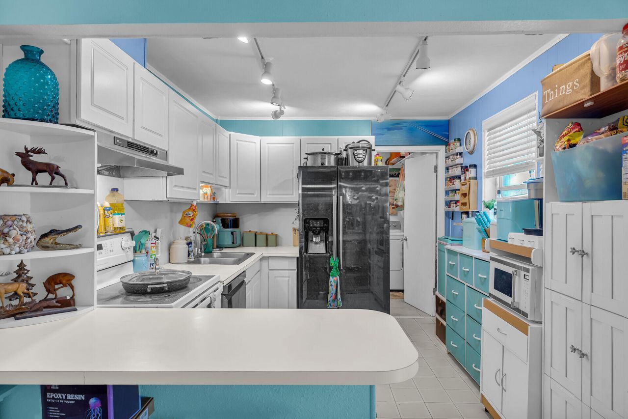 30 Jewfish Avenue, Key Largo, FL 33037 Photo