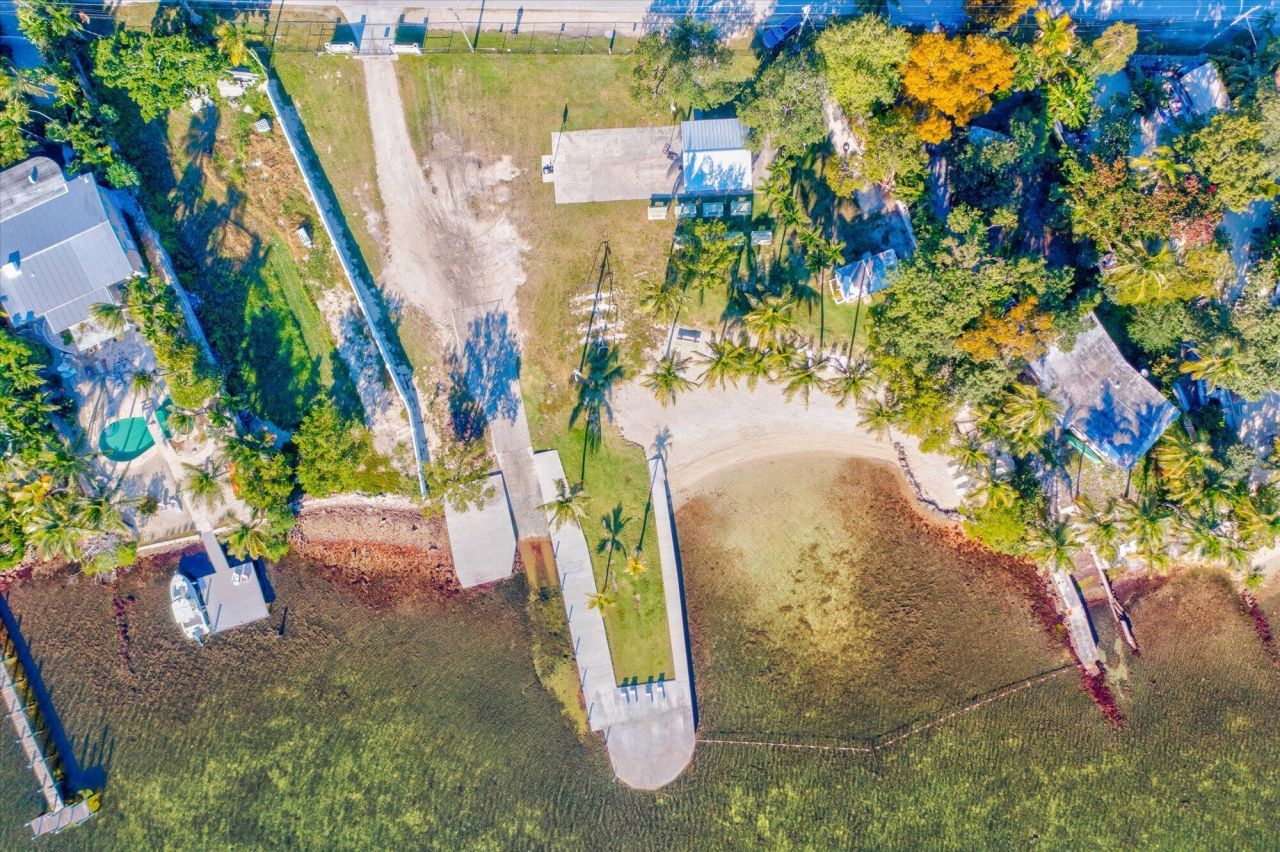 30 Jewfish Avenue, Key Largo, FL 33037 Photo