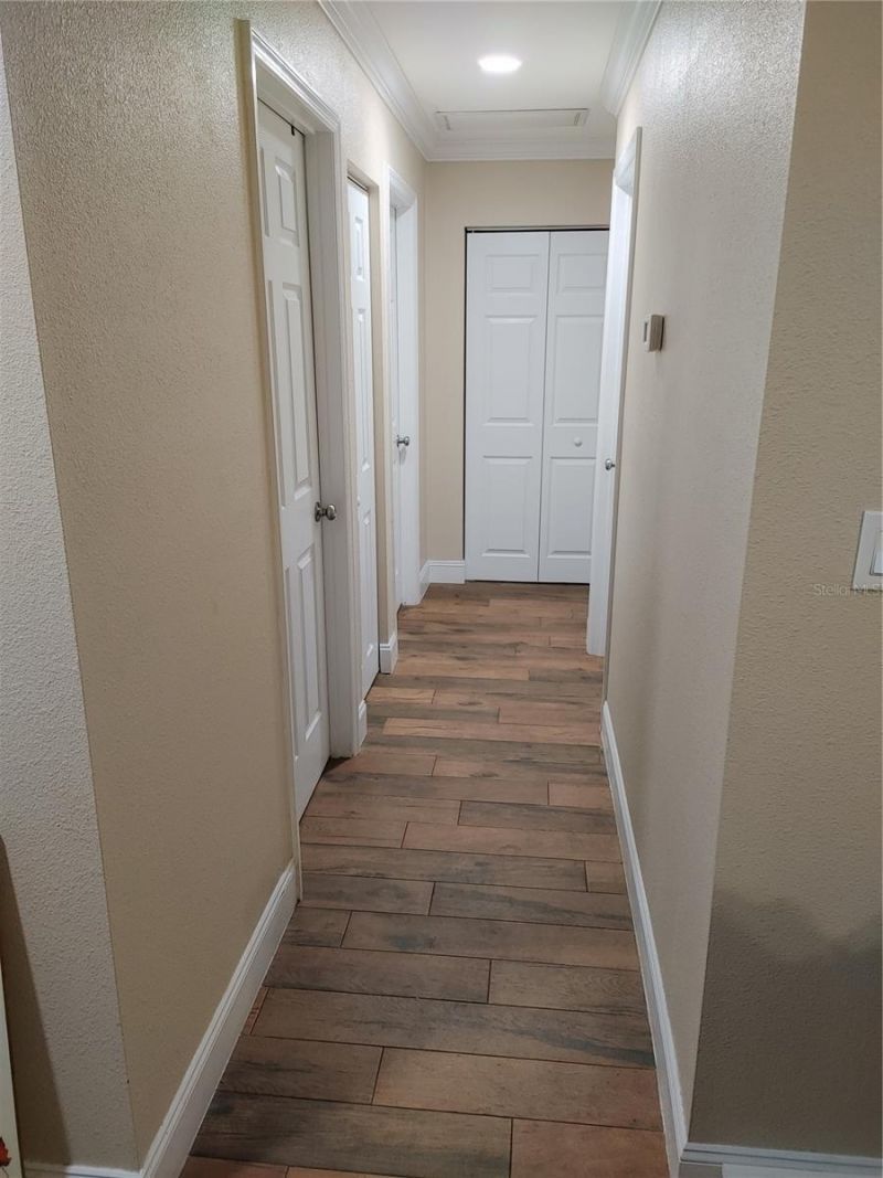 701 S Lockwood Ridge Road, Sarasota, FL 34237 Photo