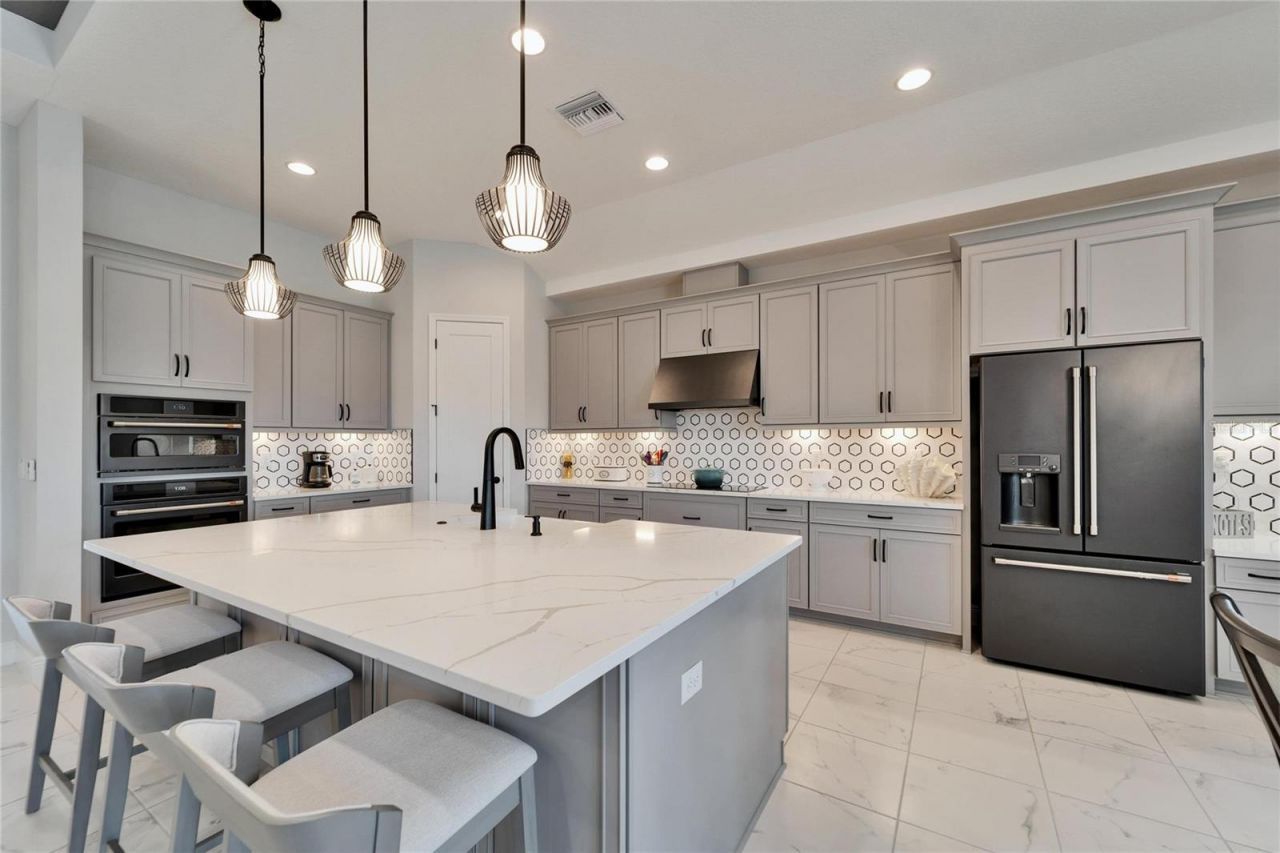 9152 Warm Springs Circle, Parrish, FL 34219 Photo