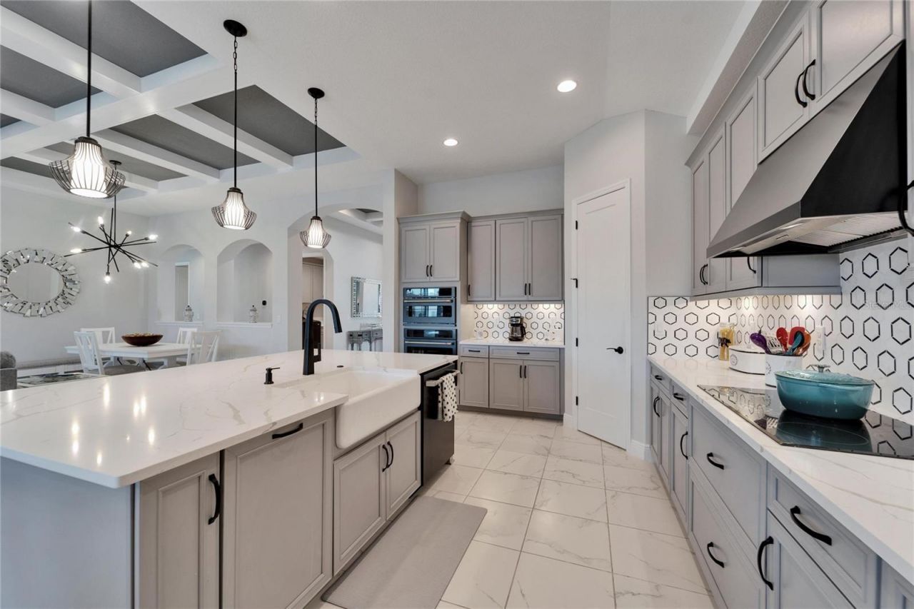 9152 Warm Springs Circle, Parrish, FL 34219 Photo