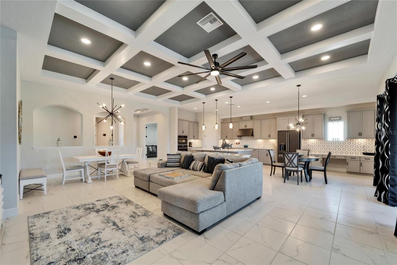 9152 Warm Springs Circle, Parrish, FL 34219 Photo