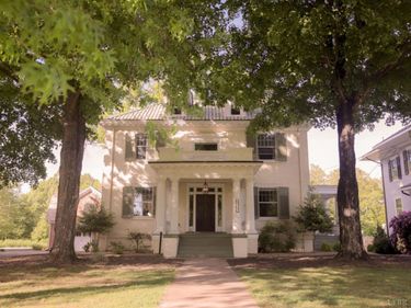2142 Rivermont Avenue, Lynchburg, VA 24503