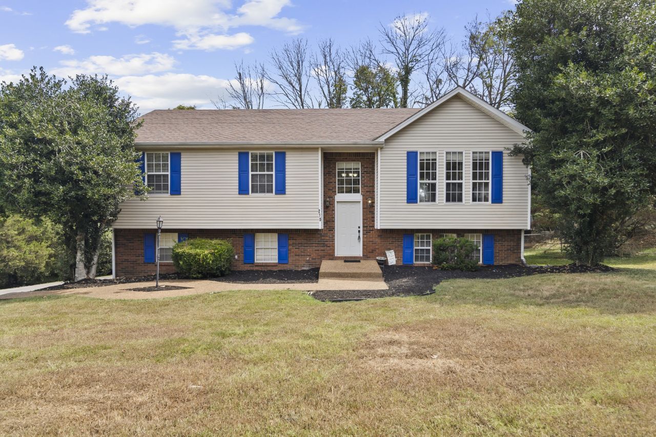 210 Winding Way, Columbia, TN 38401 Main Photo