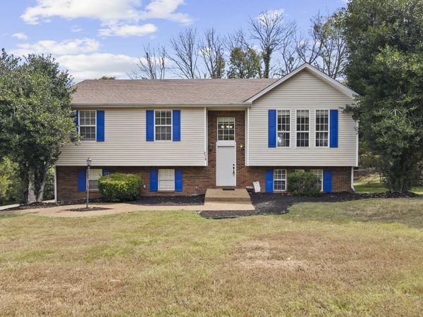 210 Winding Way , Columbia, TN 38401